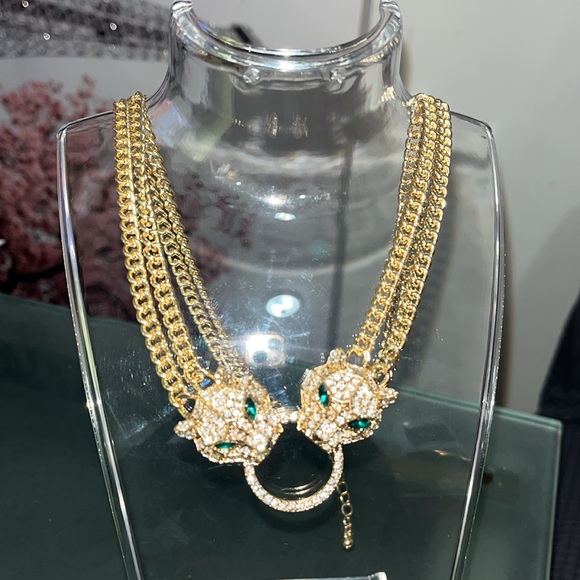 New!  Men's Gold Leopard Necklace - Picture 3 of 4